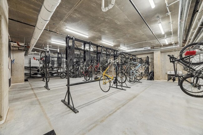 Building Photo - 1 Riva Row