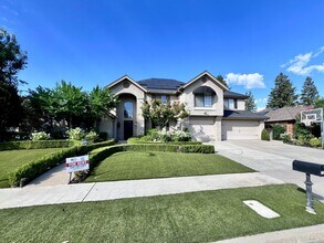 Building Photo - $3,600 Cole & Millbrook, 4 Bedroom House -...