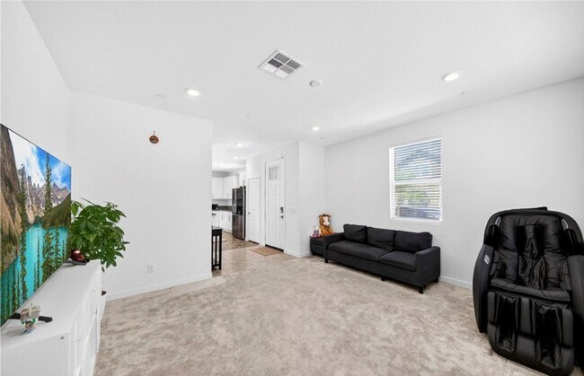 Building Photo - 3662 Basanite Ave