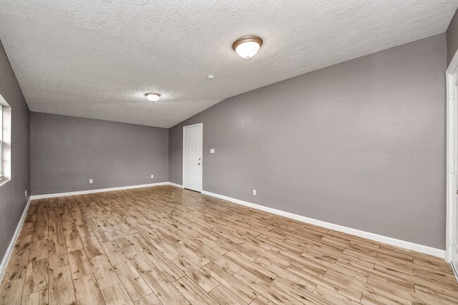 Building Photo - 4402 Ludwig Ln