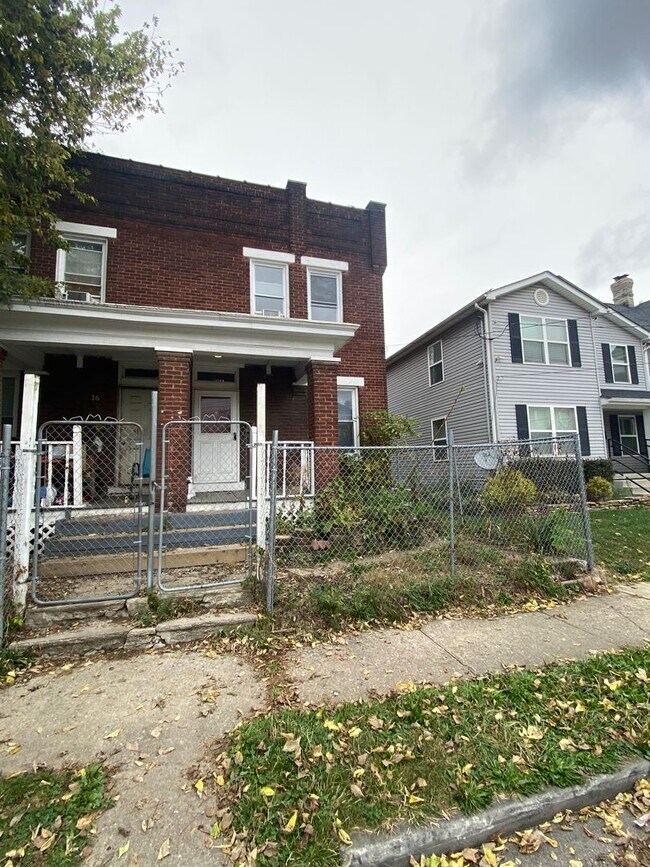 Primary Photo - 26-28 E Woodrow Ave