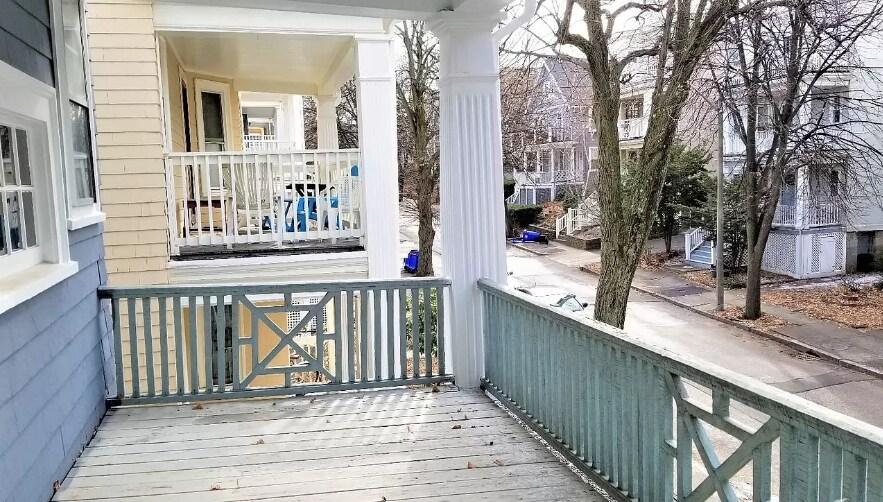 Building Photo - 119 Browne St