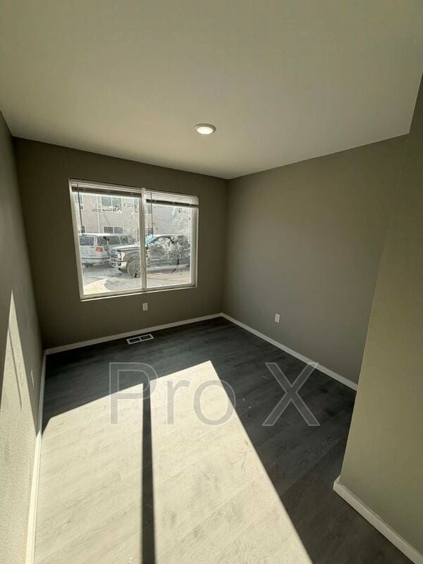 Building Photo - 117-121 S Byers Apartments