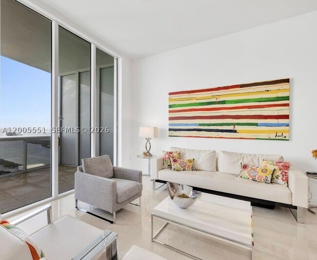 Building Photo - 15811 Collins 4002