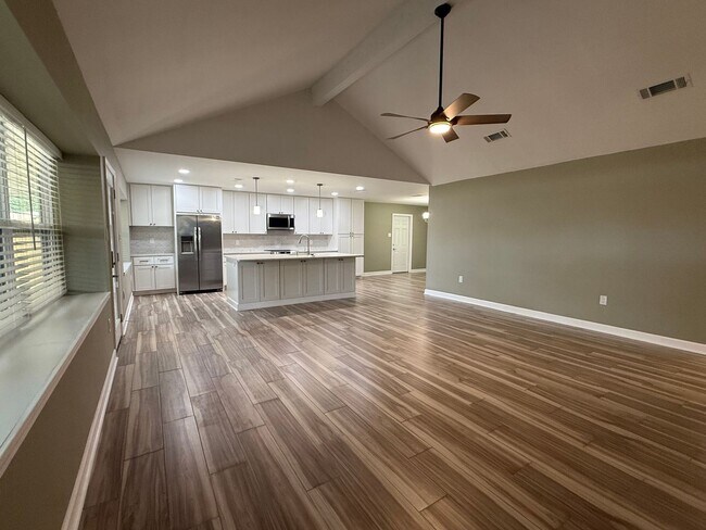 Building Photo - Beautiful Reno in Tanglewood