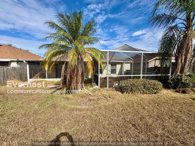 Building Photo - 4 Bed/2 Bath Home with Garage / Pet-Friendly / Coming Soon!