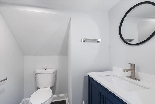 Building Photo - 4200 Roswell Rd NE