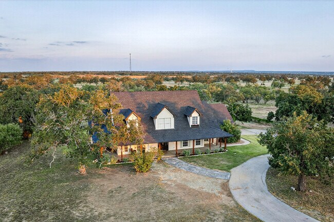 Building Photo - 435 Oxbow Trail