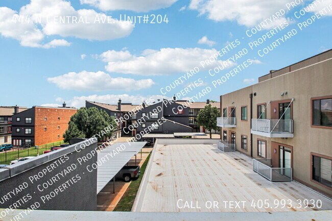 Building Photo - 444 N Central Ave