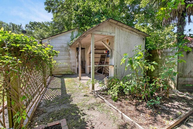 Building Photo - 512 Carrison St