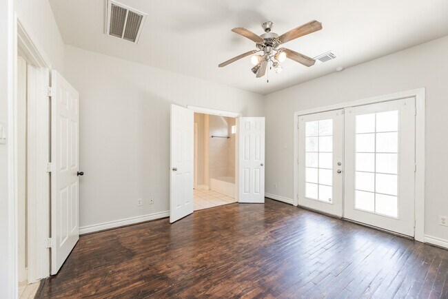 Building Photo - 2616 Starboard Point Dr