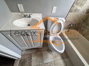 Building Photo - 3 Bedroom Home In Westland $300 off First Month Rent