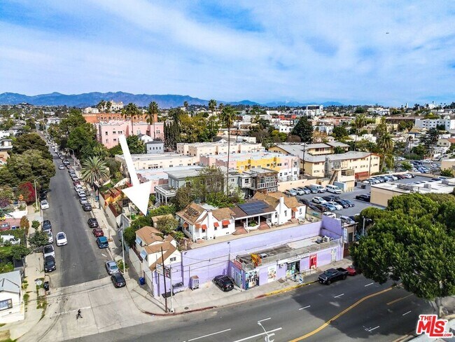 Building Photo - 288 1/2 S Coronado St-288