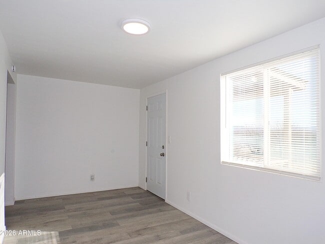 Building Photo - 4849 S Ricardo Dr