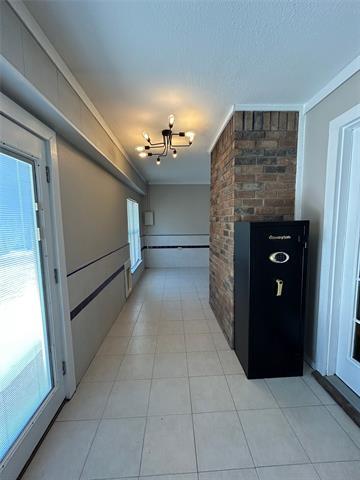 Building Photo - 7436 Meadowview Terrace