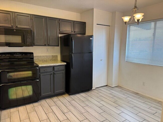 Building Photo - 2739 W Avenida Azahar