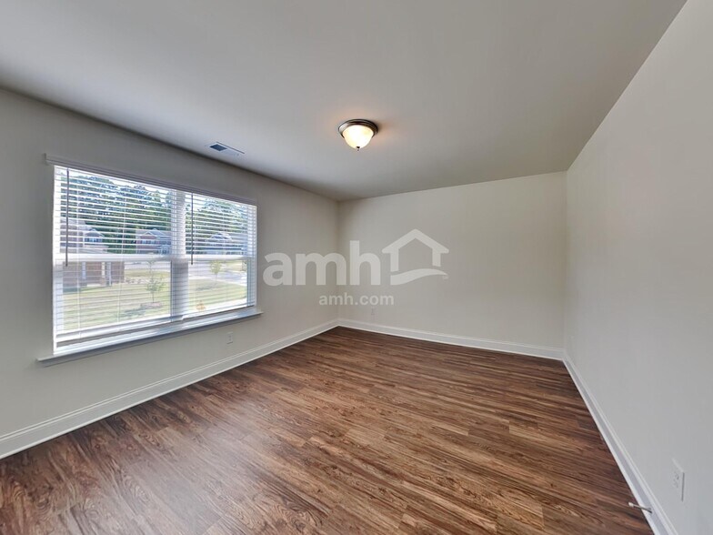 Building Photo - 1079 Ashlyn Ct