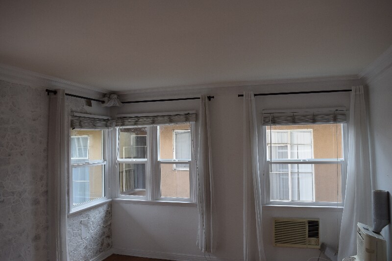 Building Photo - 1807-18011 Grace Ave