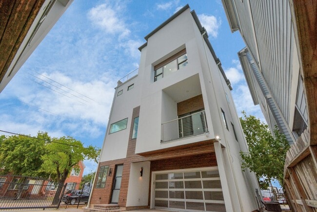 Building Photo - 1414 Wheeler Ave