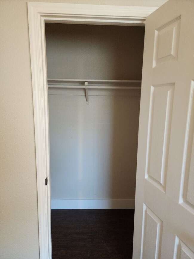 Building Photo - 3 bedroom 1 bath with Garage converted to ...