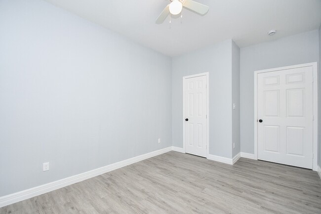 Building Photo - 10322 Rancho Bernardo Ln