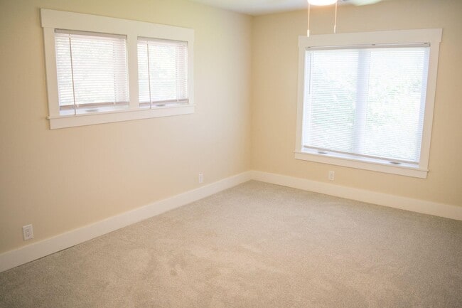 Building Photo - 209 Buffalo St