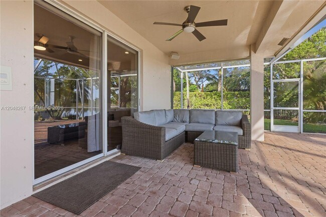 Building Photo - 1419 Crossbill Ct