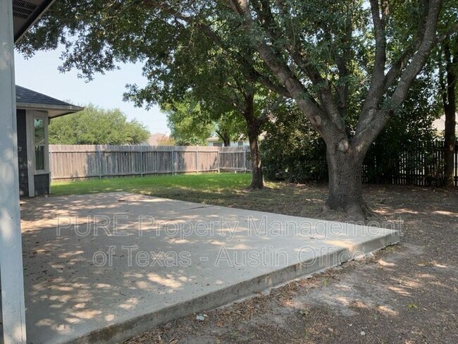Building Photo - 103 Mockingbird Cove