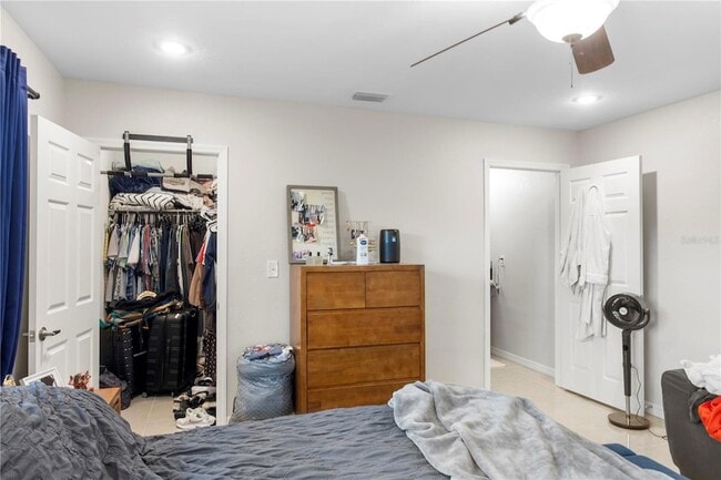 Building Photo - 4215 W Bay Vista Ave