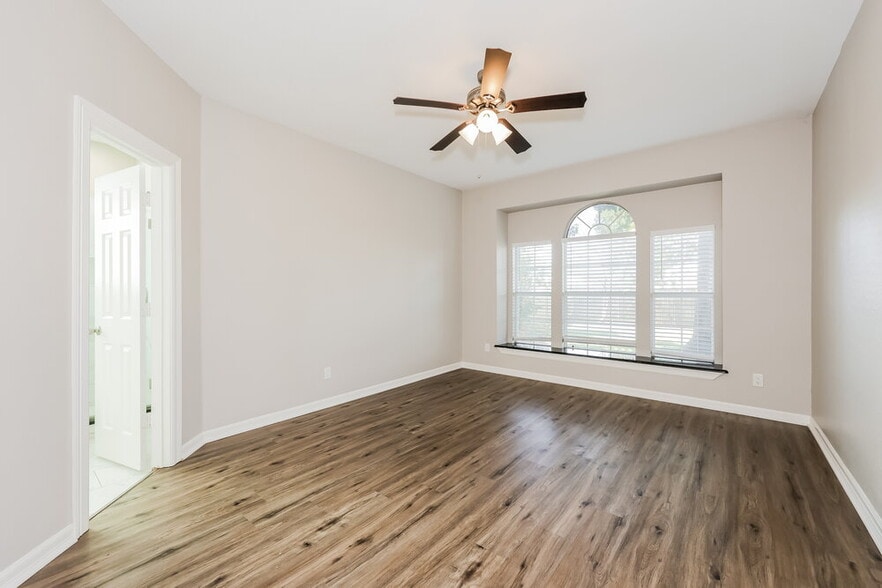 Building Photo - 7721 Arcadia Trail