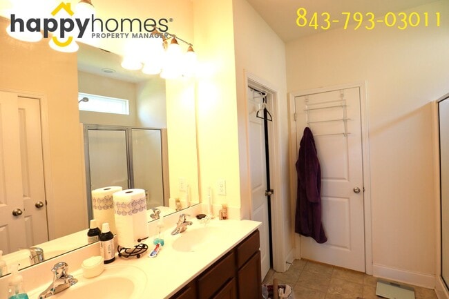 Building Photo - 350 Spectrum Rd