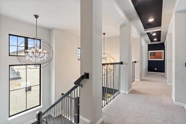 Building Photo - 105 Bisset Ct