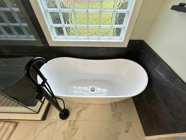 Building Photo - 3037 Twelvestones Rd SE