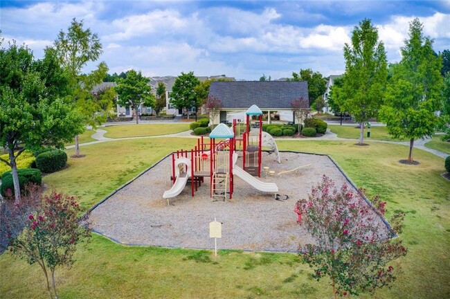 Building Photo - 550 Constellation Overlook SW