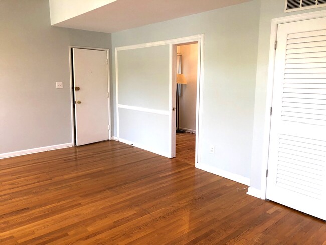 Office with giant closets - 201 E St SE