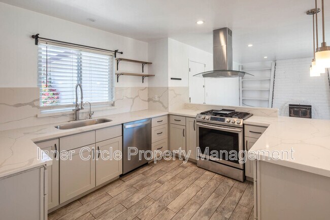 Building Photo - 2225 Mt Whitney Dr