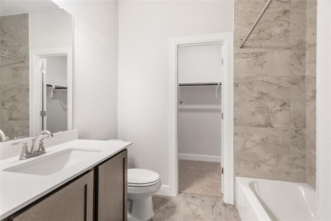 Building Photo - 206 Abbeyville Walk