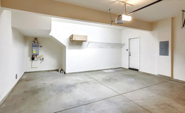 Building Photo - This gorgeous 3-bedroom, 3.5 bath townhome...