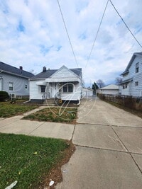 Building Photo - Spacious & Updated 3-Bedroom Home in East Toledo – Birmingham Neighborhood