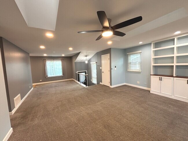 Building Photo - 2114 Southwind Cir