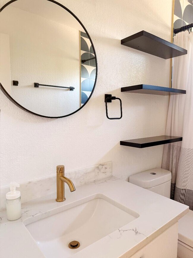 Building Photo - 1706 Woodwind Ln