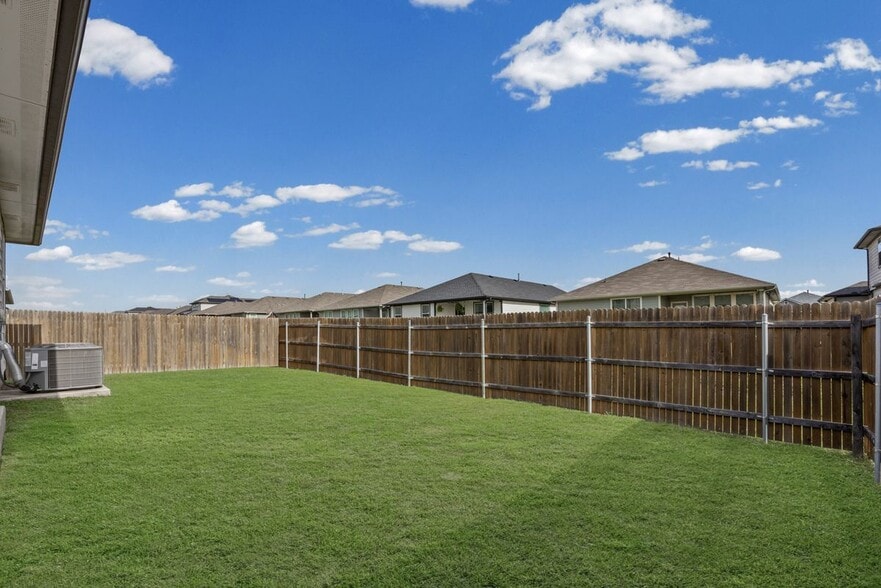 Building Photo - 231 Lavaca River Ln