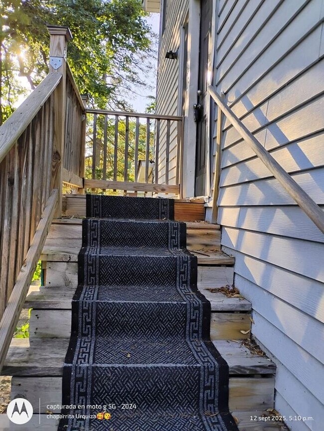 Building Photo - 419 N Princeton Ave