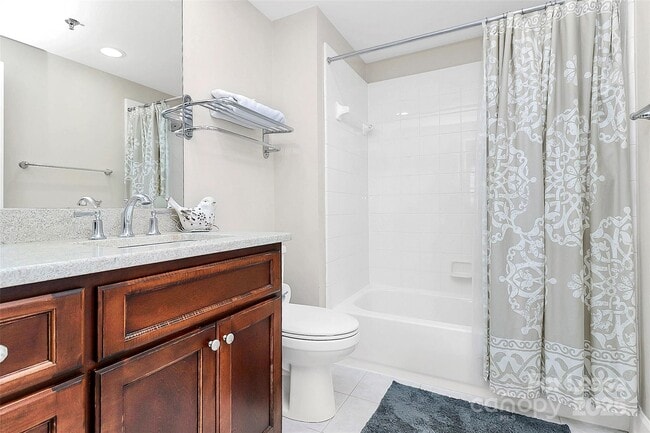 Building Photo - 1315 East Blvd