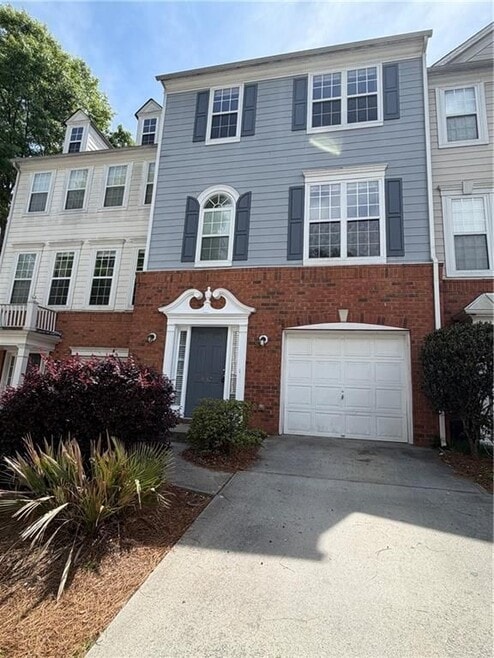 Building Photo - 4012 Howell Park Rd