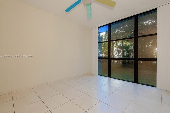 Building Photo - 17021 N Bay Rd