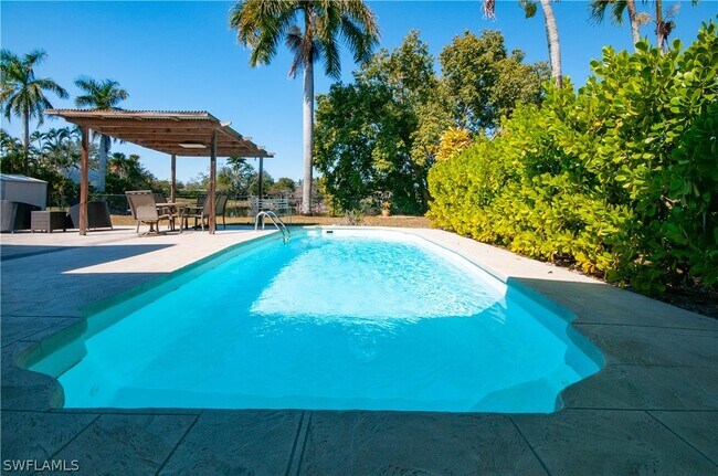 Building Photo - 54 Liberty Ln