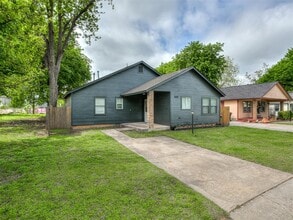 Building Photo - 1608 NW 7th St