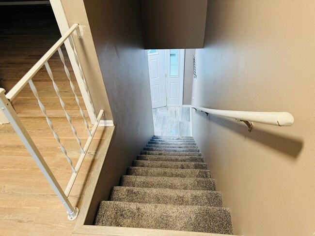 Building Photo - December Free and January HALF OFF! West End Condo with Deck, Central AC and community pool