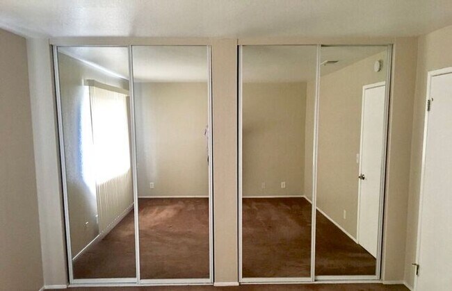 Building Photo - 1 bed 1 bath Condo in Benicia -- COMING SO...